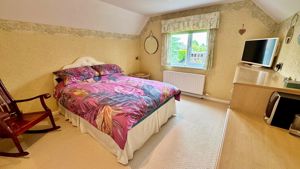 Photo 14- click for photo gallery